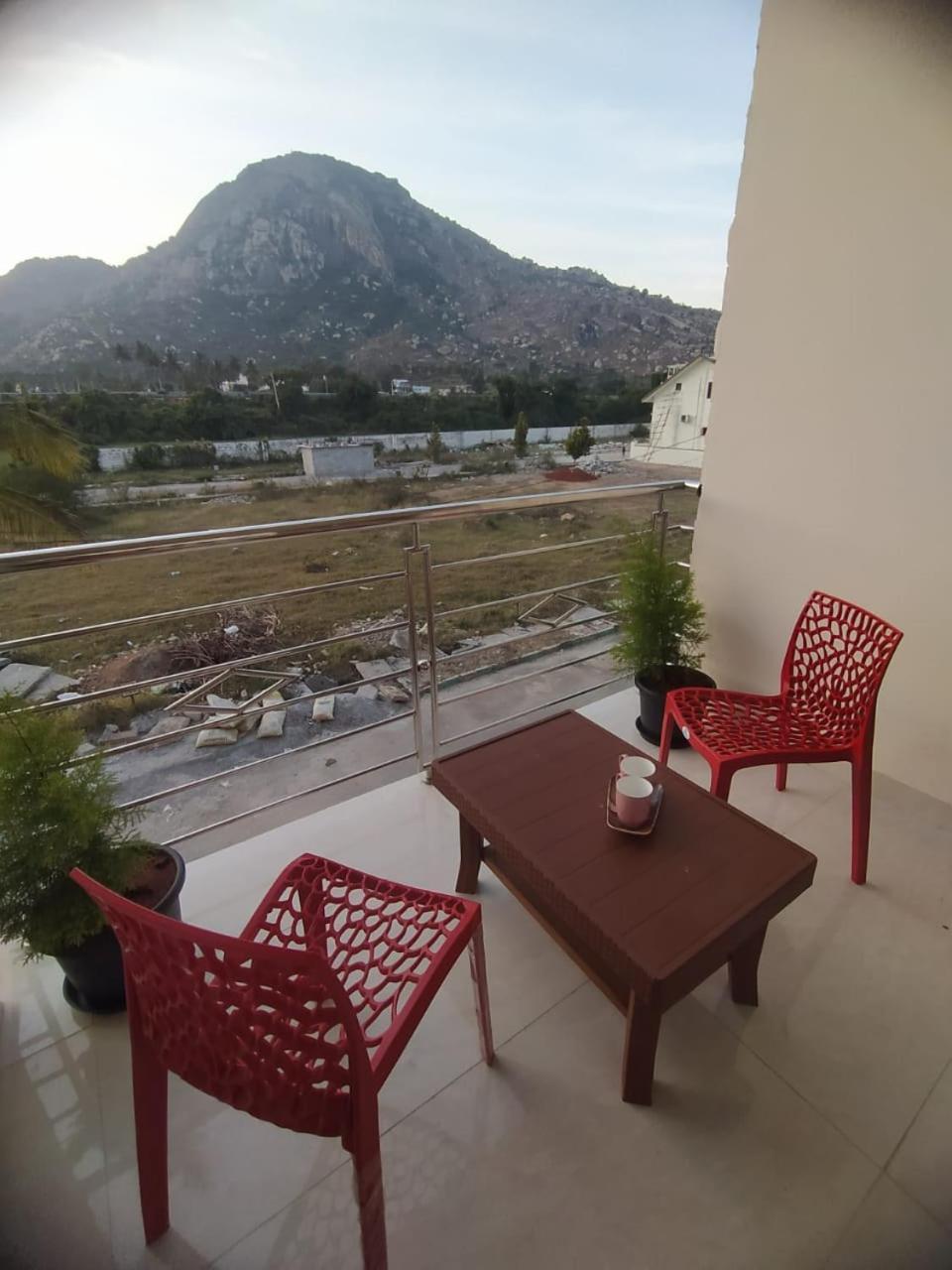 Nandi Skandagiri Guest House エクステリア 写真